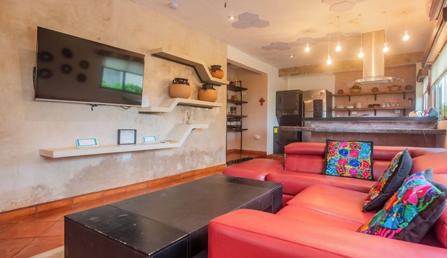 Large 2 bedroom 2 bathroom perfect for families!