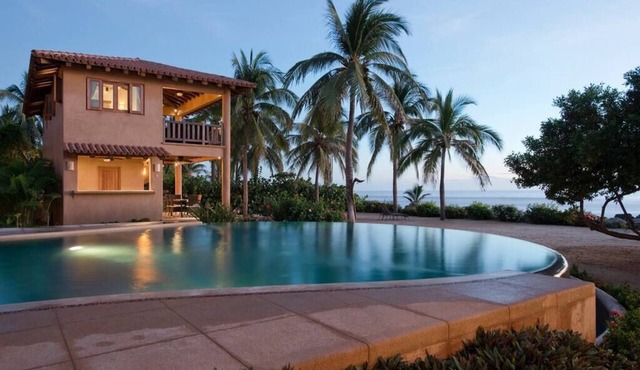 Las Rubias – Luxury Beachfront Villa