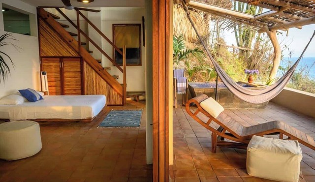 Lazuli Cielo - Beachfront Loft