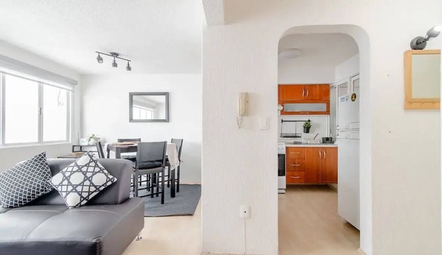 LC122- 2BDR/2BTH - One Bedroom Apartment, Sleeps 4