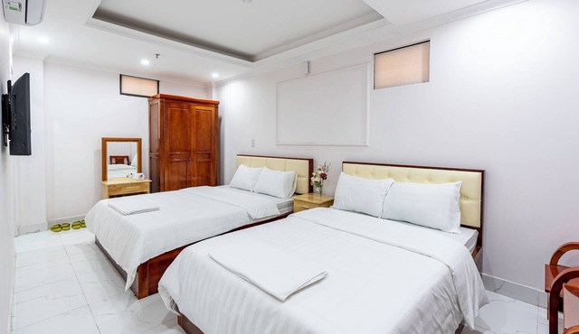 Light Hotel Ha Noi