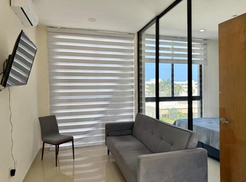 Loft a few blocks from the beach