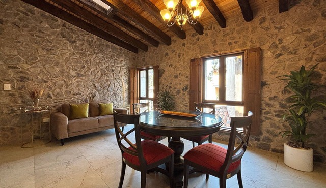 Loft Carlo Crivelli: Renaissance in ValQuirico