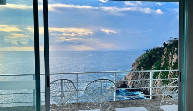 Loft Casa Luna: terraza frente al mar y cocineta