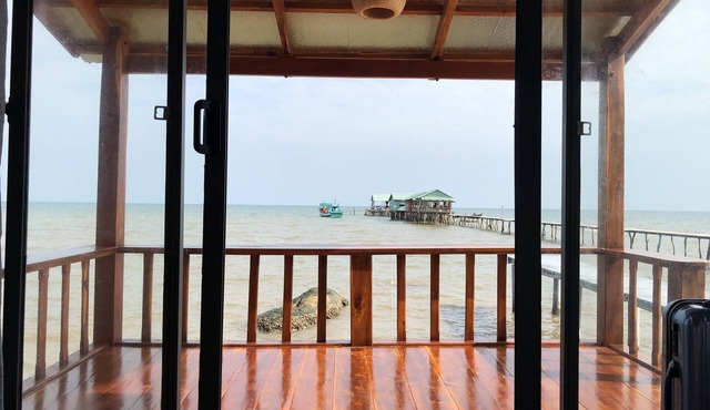 Lotus home, a sunrise overwater getaway