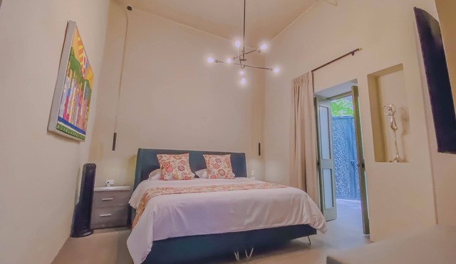 Lovely suite with WiFi in Puebla, contemporary restoration, excellent location.