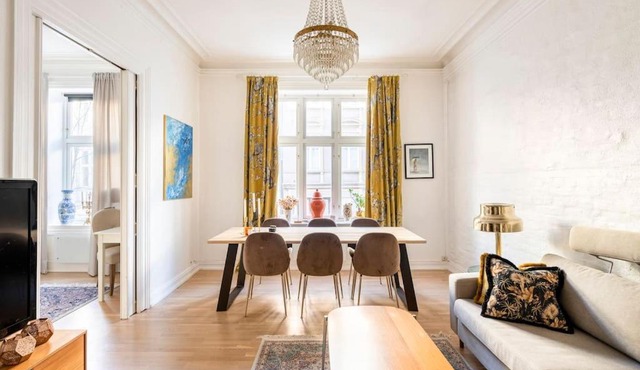 Lovely apartment (Women only)