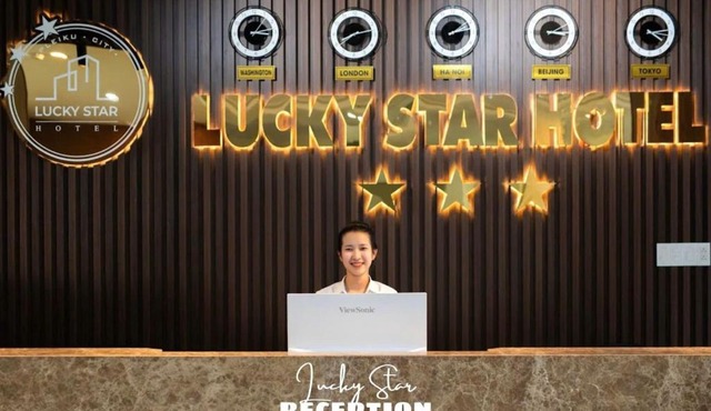 LuckyStar Hotel