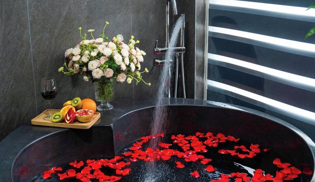 Lumi Sky Hotel HN by BAY LUXURY