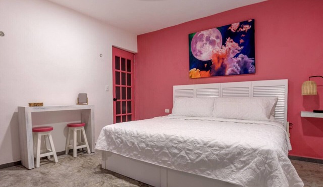 Luna Rosa - Private Room Close to the Beach