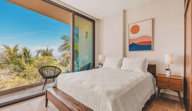 Luxe Getaway Ocean Views Rooftop Pool