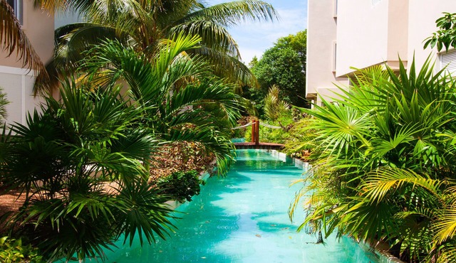 Luxurious villa with partial AC, strong WiFi, pool, gym, event hall & garden