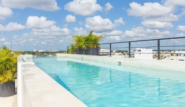 Luxury 1BD Condo 3 blk from 5th Ave W/PoolandParking