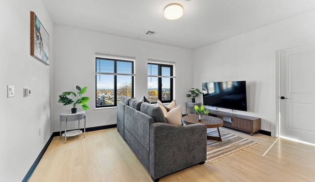 Luxury 2bd/2ba near Boston s1l5