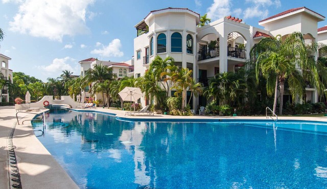Luxury 3 Bdrm Condo in Playacar. Tennis & Golf Close By, Shops Walking Distance!