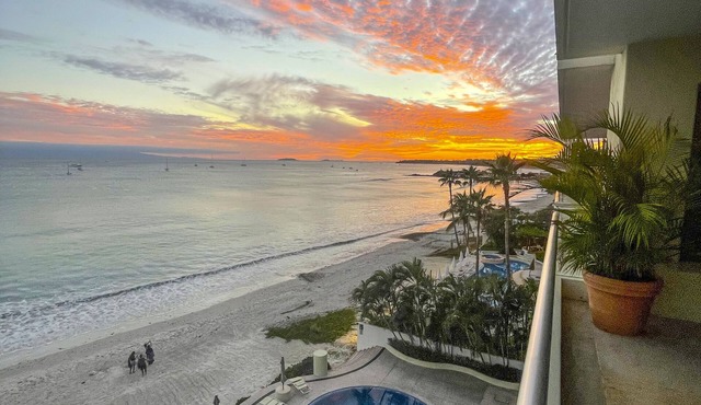 Luxury Beach Front Condo in Beautiful Punta de Mita