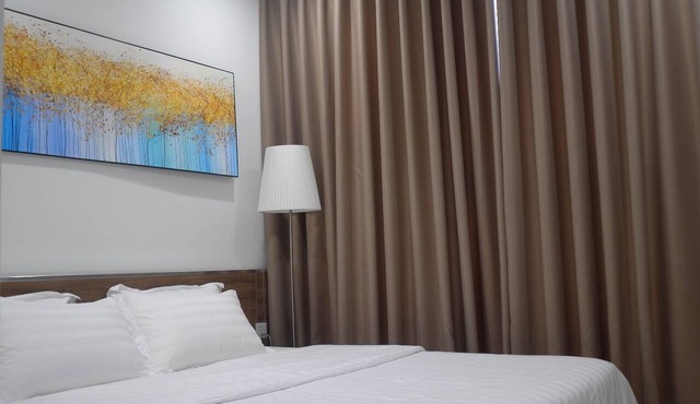 Luxury Condotel 2BR/30F Vinhomes Skylake Keangnam