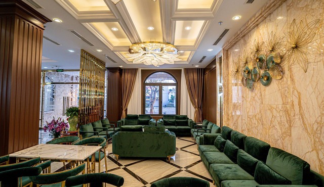Luxury Hotel