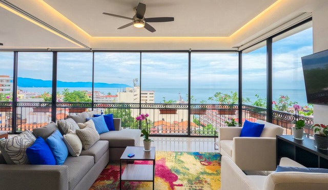 Luxury Oceanview Condo, floor to ceiling windows