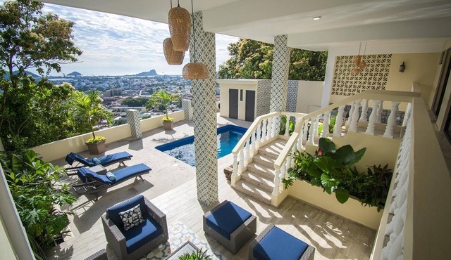 Luxury on the hill Vista Hermosa