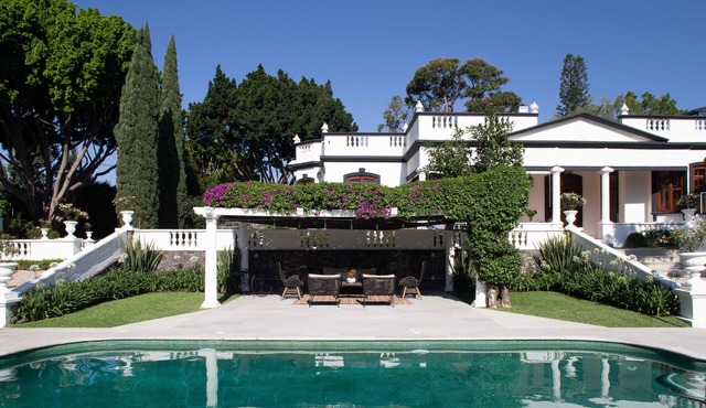 Luxury Private Home in Cuernavaca, close to Tepoztlan. Ideal for family retreat!