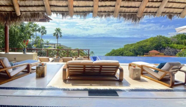 Luxury staffed villa chef included-Punta Mita Corridor