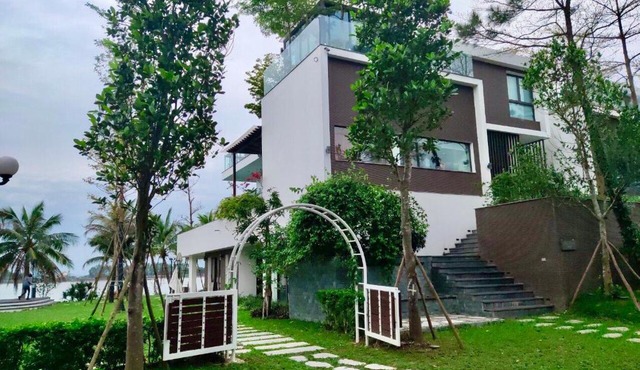 Luxury Skylake Villa - Flamingo Đại Lải