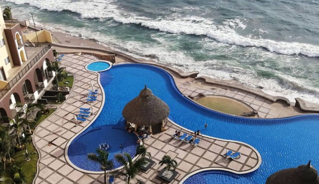 Maravilloso Condominio Frente AL MAR en Las Gavias Grand