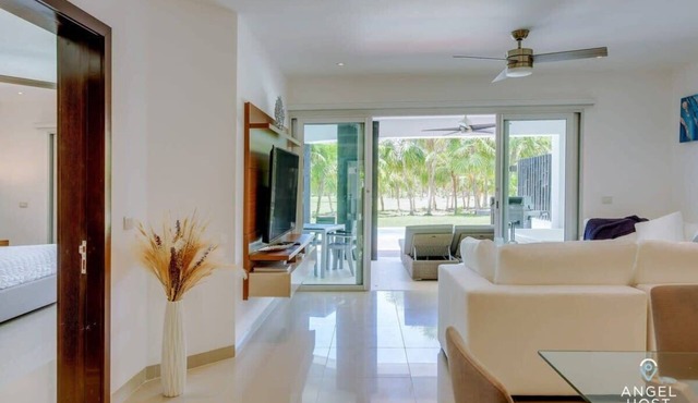 Mareazul Beach Stay | Private Pool | Gym | Patio