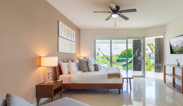 Mareazul Casa Sol (norte) by RedAwning