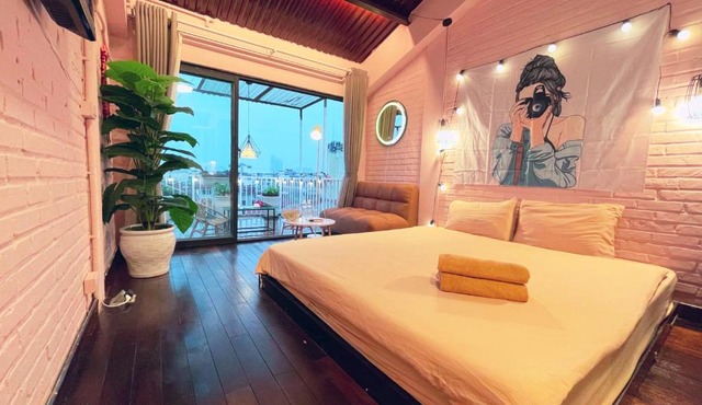May - AMAYZING ROOFTOP SKY VIEW 02