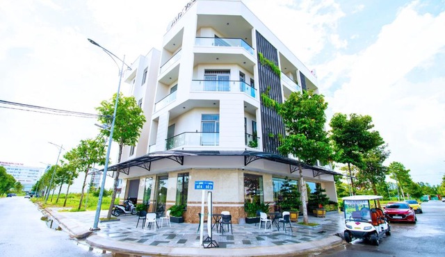 May The Hotel