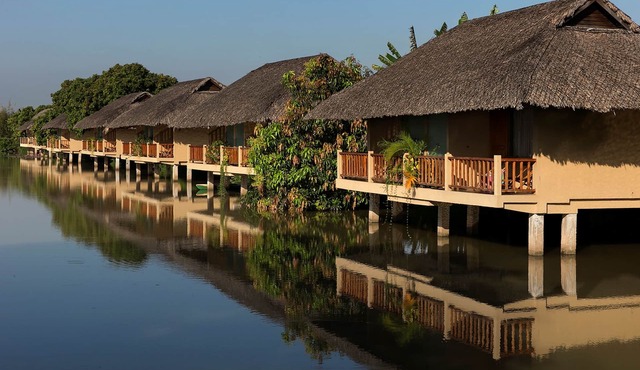 Mekong Riverside Boutique Resort & Spa