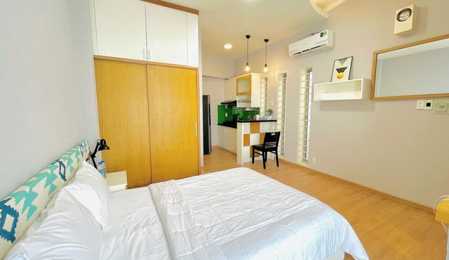 Mia Standard Stuido Kitchen