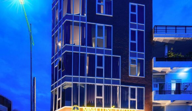 Minh Tuyết Luxury Hotel