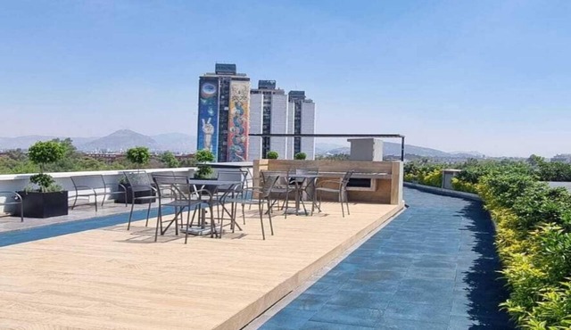 Minimalist loft with great view to Reforma 23