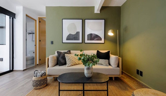 Minimalist Urban Apartment | Casa Malva