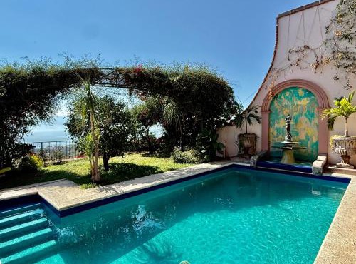 MiraLago Pool Paradise