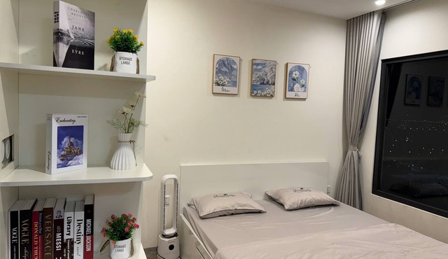 Modern 2-Bedroom Apartment | Having Pool & Gym | Vinhomes Ocean Park