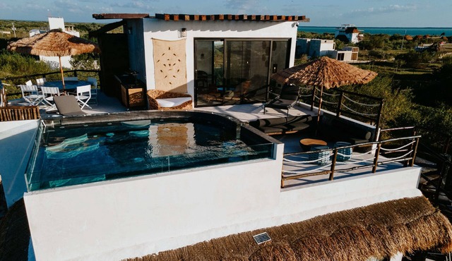 Modern & luxurious BohoChic BeachHouse w Ocean Vi