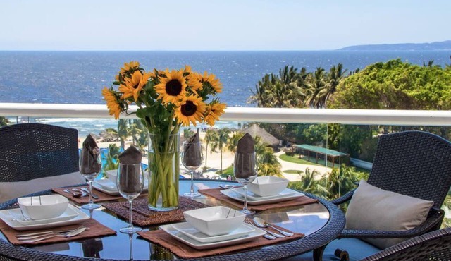 Modern- Renovated- Breathtaking 6th Floor- 3 Bedrooms Villa Magna