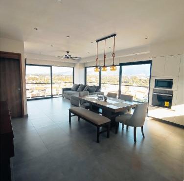 Mountain View Luxury Condo I Céntrico