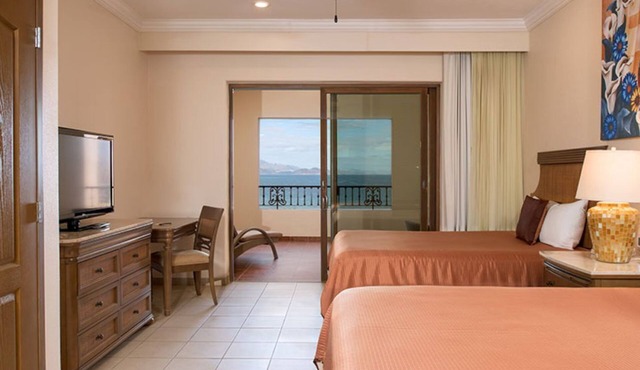 Music Festival availability - Two-Bedroom Suite at Villa del Palmar Loreto