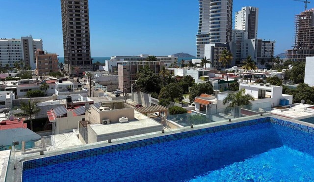 Near the Beach with Pool on Roof By GPSRenta