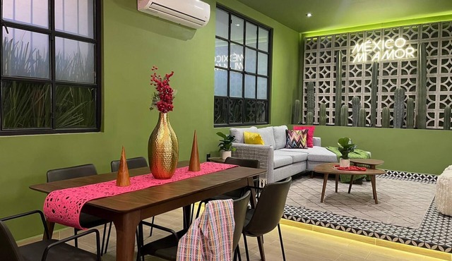 NEW 3 BR/5 BD Apt. in CENTRO CDMX prime location, AC, WiFi.