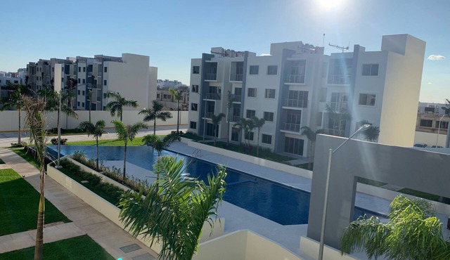 New condo, Clean, Central to Everything In Cancún