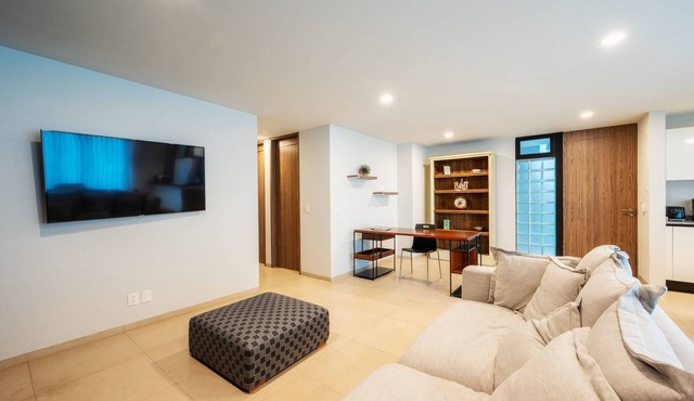 NEW Equipped Condo w/GYM & Roof