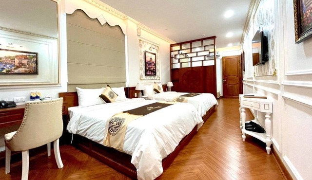 New Palace Hotel