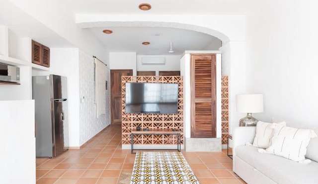 Newly built Modern Studio-2 blocks from ocean & centrally located Welcome to El Gallo Furnished Condos
