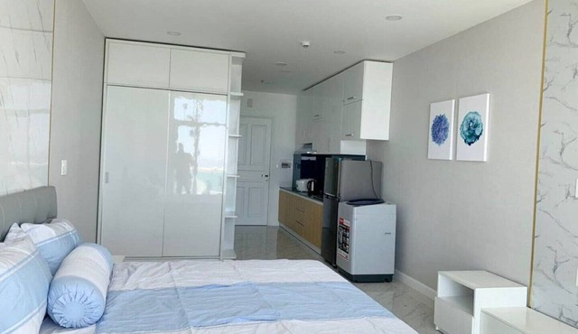 Newly fully furnished studio apartment 2